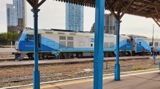 La formación de Trenes Argentinos que salió este miércoles poco antes de las 9 hacia Cañada de Gómez.&nbsp;