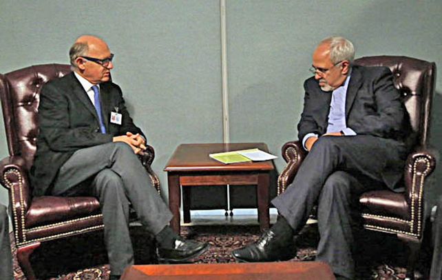 Encuentro. Los ministros Timerman y Zarif se vieron ayer cara a cara en la sede de la ONU