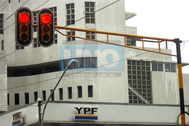 Estacioneros de YPF realizaron hoy un paro de cuatro horas por mejoras laborales