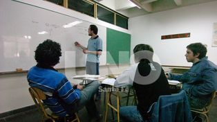 Los docentes universitarios quieren reabrir la paritaria ya