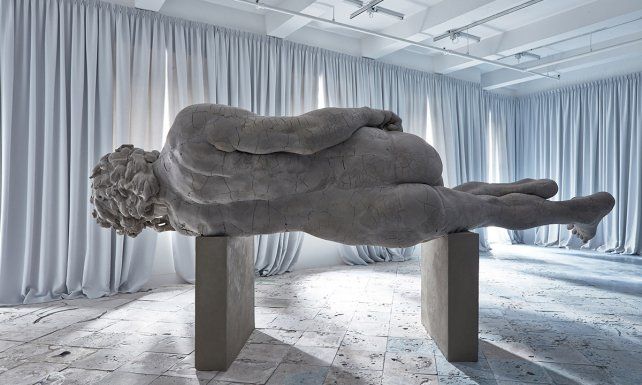 La obra del rosarino Adrián Villar Rojas en Marian Goodman Gallery. Nueva York.