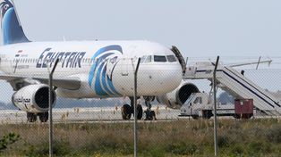 Un avión de Egyptair se estrelló en el Mediterráneo con 66 personas a bordo por razones desconocidas