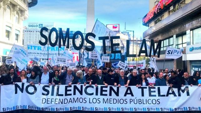 Trabajadores de la agencia Télam marcharon por reincorporación