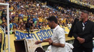 El Kily González en lo que fue su último partido como técnico de Central.