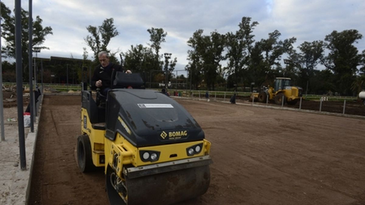 Apuran las canchas de tenis en el óvalo del Hipódromo para llegar a los Juegos Suramericanos