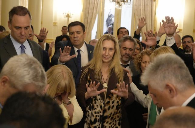 Evangélicos en la Casa Rosada con los hermanos Karina y Javier Milei.