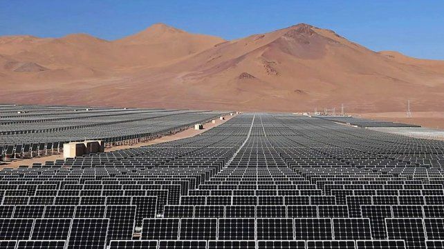 El Gobierno oficializó la aprobación del primer proyecto del RIGI que consiste en la realización de un parque fotovoltaico en Mendoza.