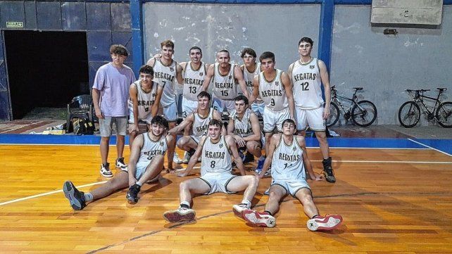 Regatas Santa Fe goleó a UNL y es uno de los equipos invictos que tiene la A2 del Torneo Oficial.