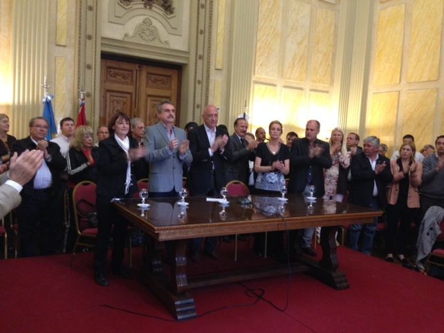 Repercusiones dispares en las redes sociales tras la balacera al gobernador
