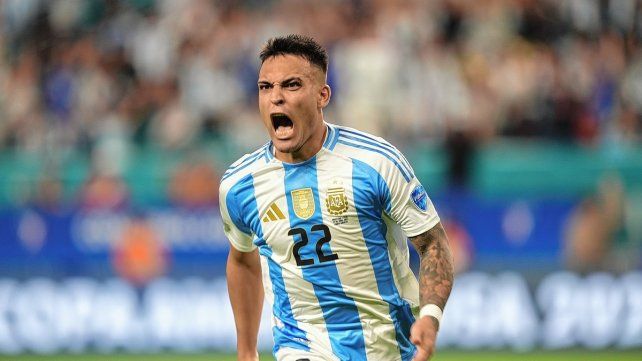 Argentina venció a Perú con un Lautaro Martínez intratable y ganó su grupo