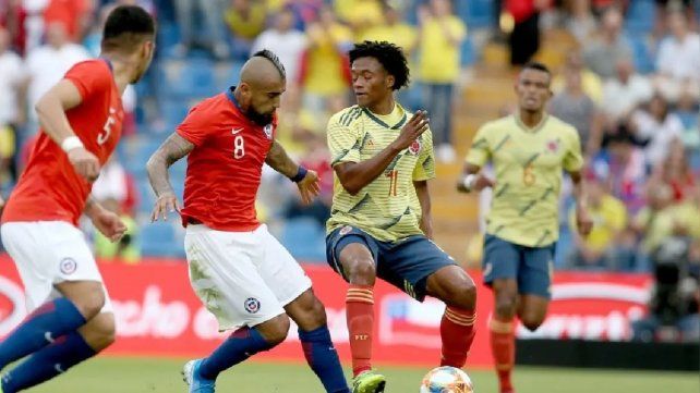 Duelo de técnicos argentinos en Chile-Colombia