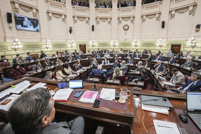 Con 52 votos afirmativos y 17 negativos, la Convención Reformadora aprobó en general el texto final de la nueva Constitución.