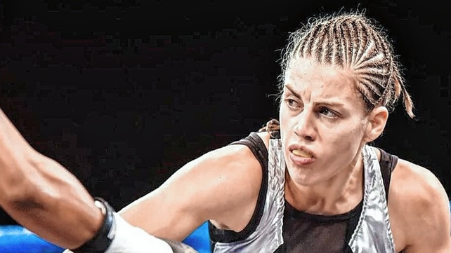 La Princesita Bermúdez batió a Altuve y conservó los cinturones minimosca