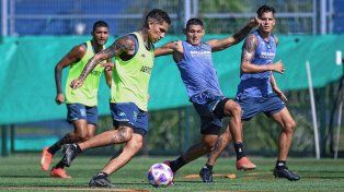 Paolo Guerrero se va de Racing al no estar conforme con los minutos que le dispensa el DT Gago.