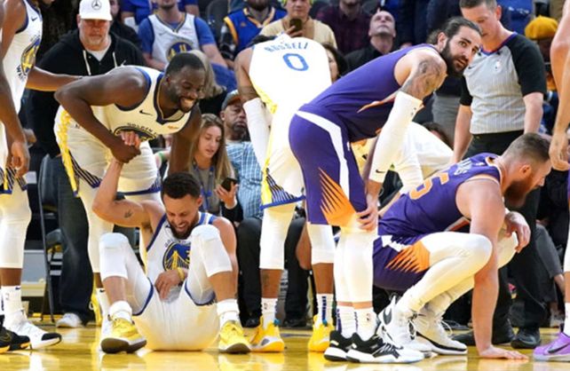 Curry se fracturó la muñeca izquierda y los Warriors pierden otra figura