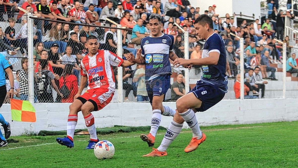 Atlético Paraná perdió como local ante San Martín de Formosa