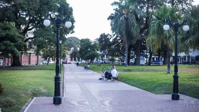 Plaza Alvear. Ubicada entre calle Buenos Aires y Carlos Gardel