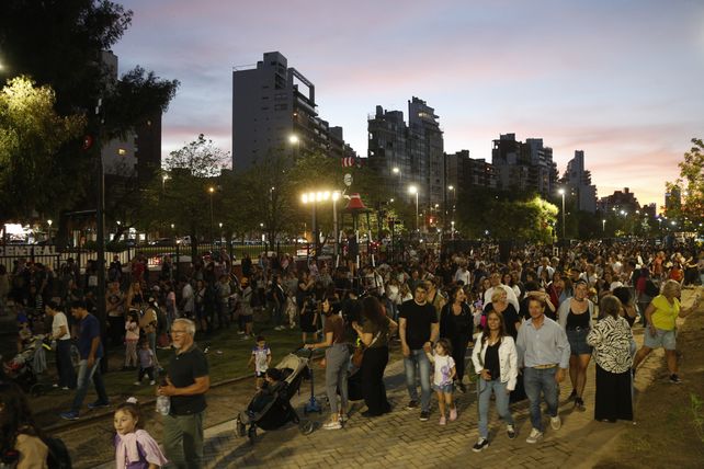 Volvió Rosario. Uno de los atractivos del fin de semana largo fue la reinauguración de la Isla de los Inventos.