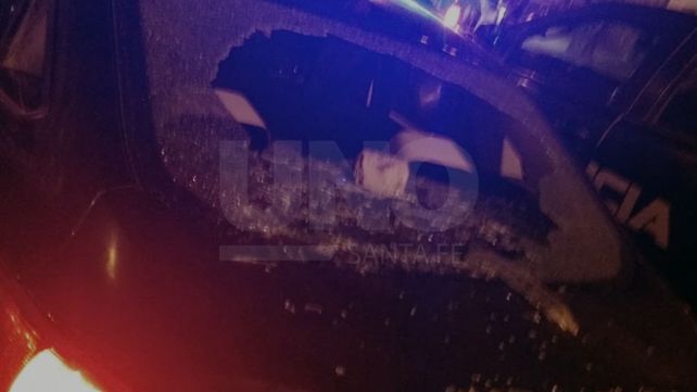 Terminaron presos por resistirse a un arresto, romper un patrullero y golpear a los policía