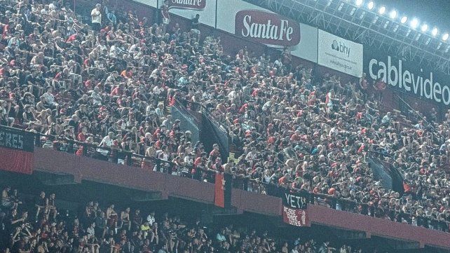 Colón motivó a sus hinchas en sus redes de cara al partido contra Newells. Colón motivó a sus hinchas en sus redes de cara al partido contra Newells.