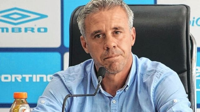 Lucas Pusineri fue presentado como DT de Atlético Tucumán Lucas Pusineri fue presentado como DT de Atlético Tucumán