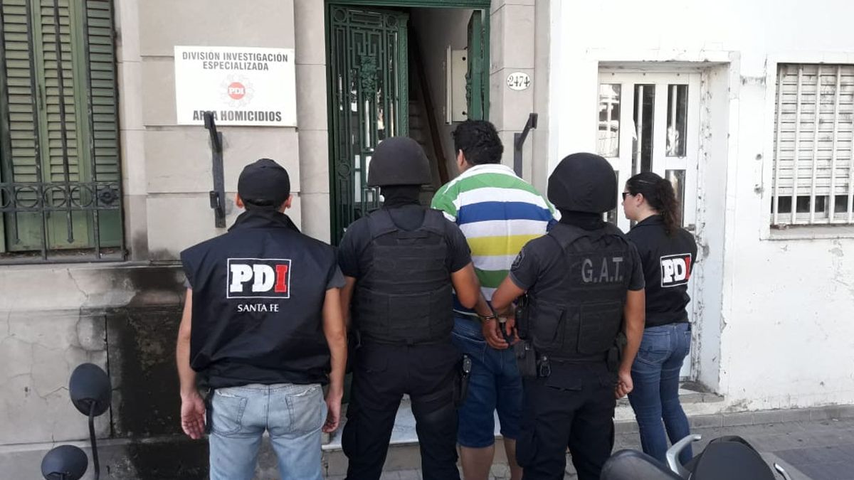 Dos detenidos y dos prófugos por el asesinato de empresario de turismo