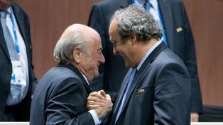 Joseph Blatter culpó a Platini del error de conceder el Mundial de fútbol a Qatar