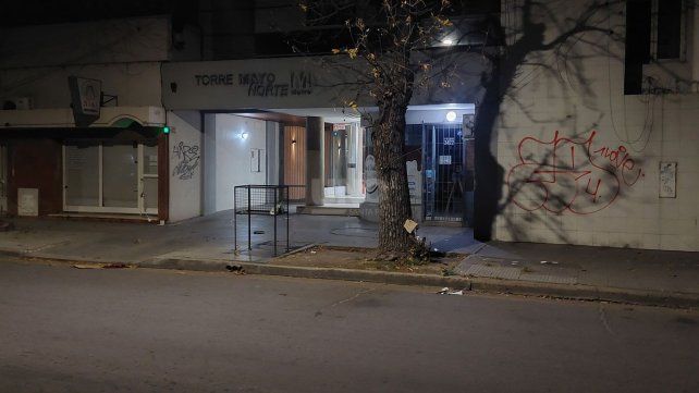El hecho sucedió en la noche del miércoles en un edificio de 1º de Mayo 3400
