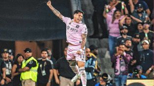 Colón acordó con Santa Fe FC por los incumplimientos sobre Facundo Farías