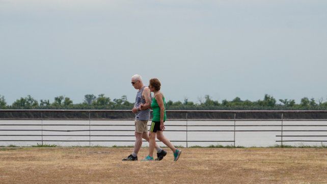 El tiempo en Rosario: viernes parcialmente nublado y caluroso, a la espera de lluvias