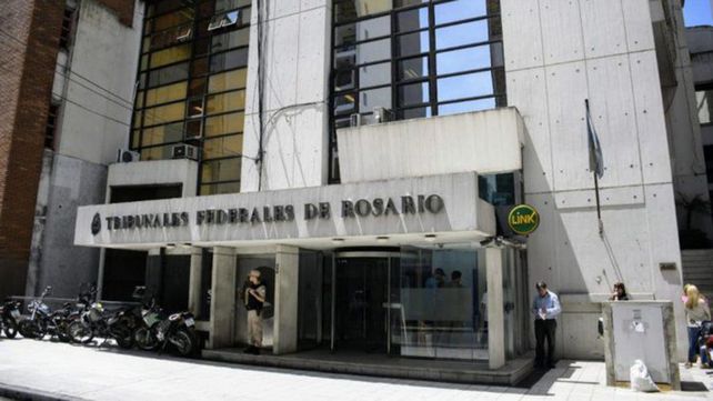 El fallo que ordena cubrir el tratamiento de crecimiento a un chico de 13 años se firmó en los Tribunales Federales de Rosario