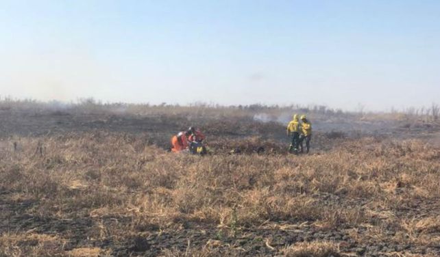 El bombero es trasladado hacia el Heca en helicóptero.&nbsp;