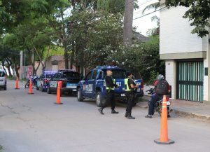 Operativos preventivos: la Policía intensifica controles de vehículos e identificaciones en la ciudad