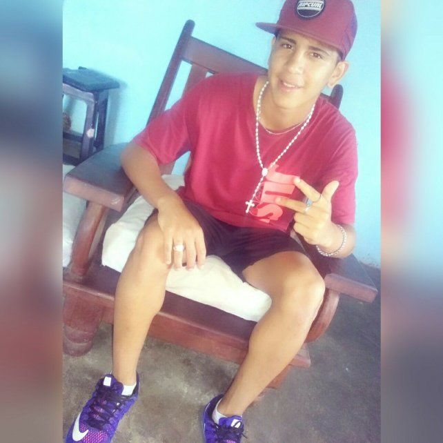 Gonzalo Molina fue asesinado por una persona que bajó de un auto disparó sobre un grupo de jóvenes.&nbsp;
