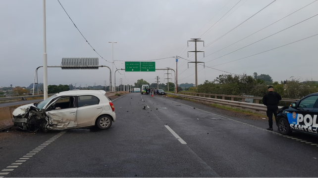 Acceso Sur y avenida del Rosario. El choque sucedió poco antes de las 7.30.&nbsp;