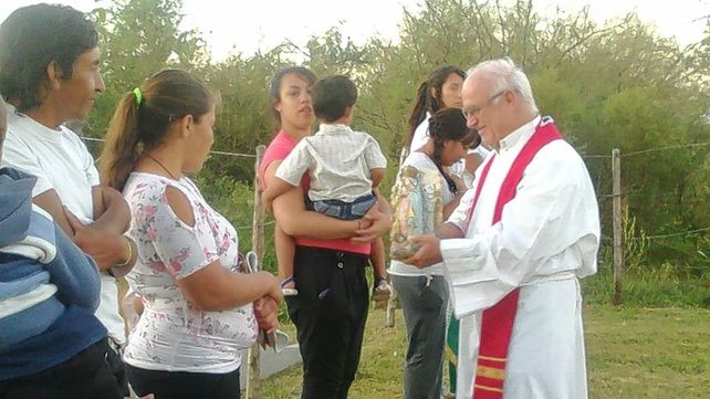 El sacerdote Pablo Fuentes.