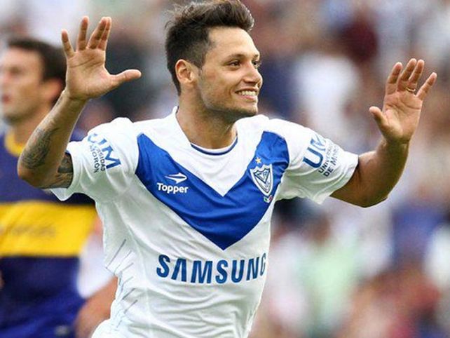La FIFA falló en contra de Vélez por la llegada de Mauro Zárate