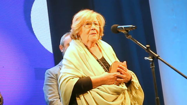 Último reconocimiento. Pily Ponce fue homenajeada por la Municipalidad de Rosario el pasado 15 de mayo en el marco de los premios Rosario Edita.