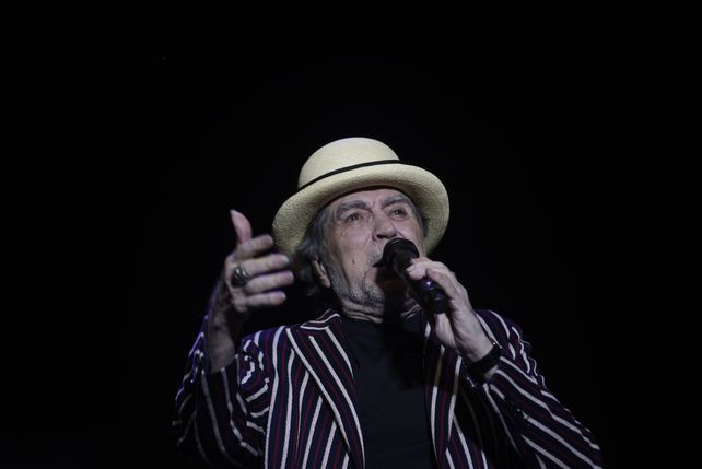 Recital sin incidentes. El cantante español Joaquín Sabina se presentó este miércoles en el autódromo ante 10 mil personas.