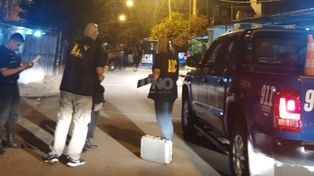 Una mujer denunció que a sus dos hijos los habrían seguido en un auto blanco