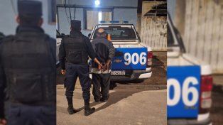 Un hombre fue detenido por robar una rueda en Paraná.