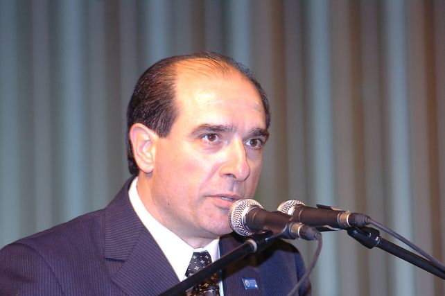 Denuncian a una concesionaria local por una evasión millonaria