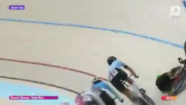 Accidente en los Juegos Suramericanos: una ciclista brasileña se cayó y otras competidoras la pasaron por encima