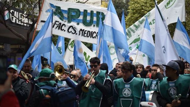 UNR: no docentes piden reabrir paritarias