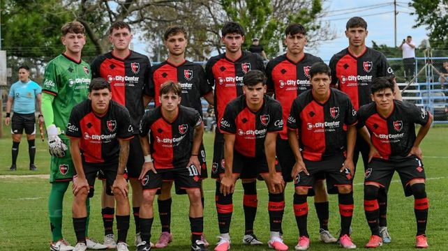 La reserva de Lucas Bernardi que enfrentó a Atlético Rafaela. Newells empató.