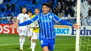 Godoy Cruz aplastó a Riestra en Mendoza y escala lugares en la Liga