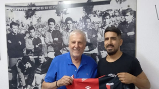 Colón oficializó la contratación de Lucas Viatri