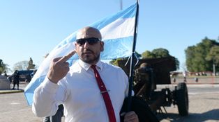 Una de las personas que amenazó a la reportera gráfica de La Capital. No es la primera vez que esta persona participa en hechos de violencia de este tenor.&nbsp;