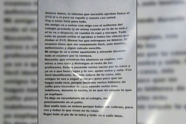 El mensaje intimidatorio que le envió un alumno a una docente en La Plata.