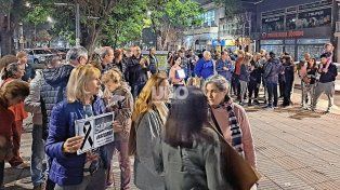 Barrio Roma: vecinos de República del Oeste se manifestaron para pedir por el traslado de la bailanta